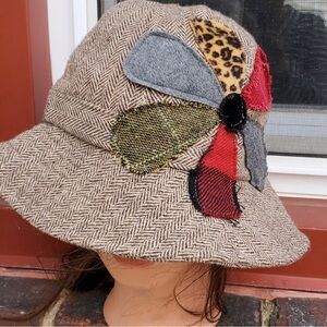 Womens Beige Herringbone Cloche Hat with Multicolor Flower Accent